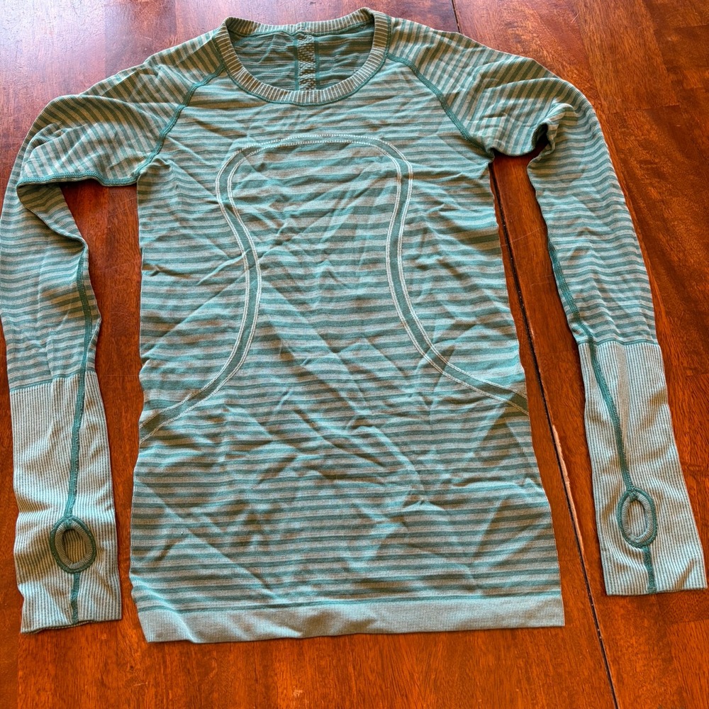 Lululemon Swiftly Tech Long Sleeve Crew Women's 4 Green Stripe Thumbholes